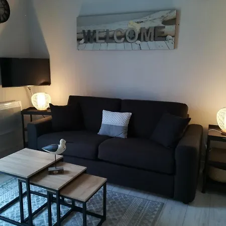 88 Les Gouverneurs Apartment *