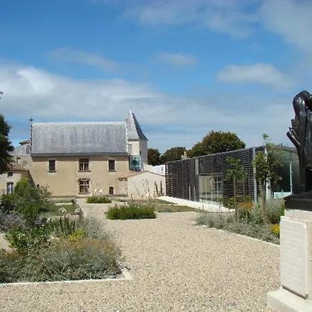 Les Gouverneurs
